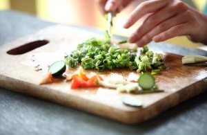 Gör middagen dig fet? Ät på rätt sätt.