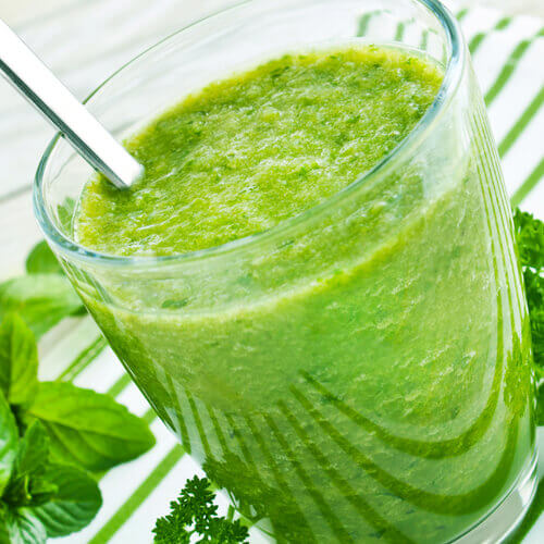 Grönsaksjuice för att tappa extrakilon