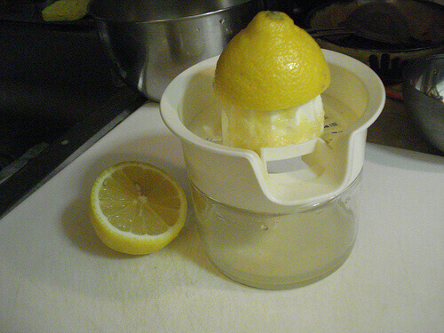 Citron blir pressad