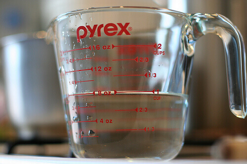 Använd naturliga rengöringsmedel