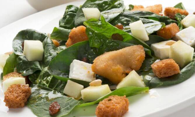 spenatochkalkonsallad