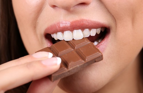 Varför blir man inte fet av choklad?