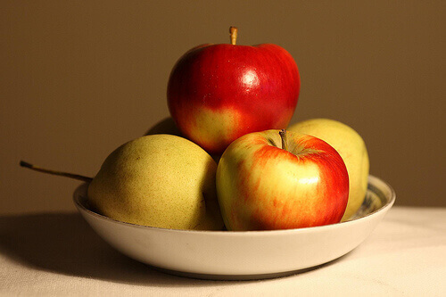 Äpplen är neutrala frukter
