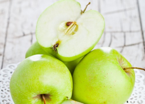 Fördelarna med gröna äpplen på fastande mage