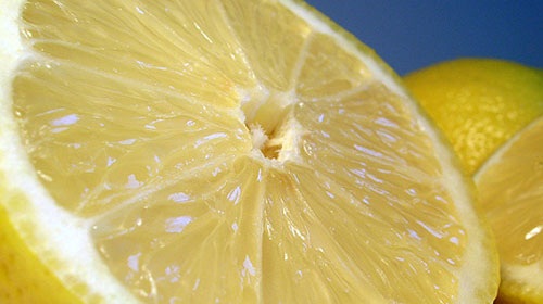 Citron är bra i många huskurer