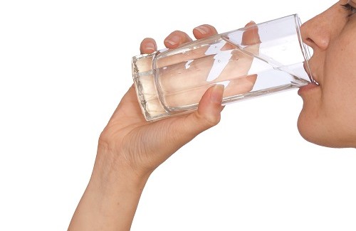 Fler än 46 anledningar att dricka mer vatten