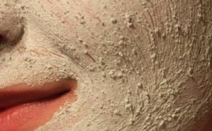 Lär dig om massage och exfoliering för hyn