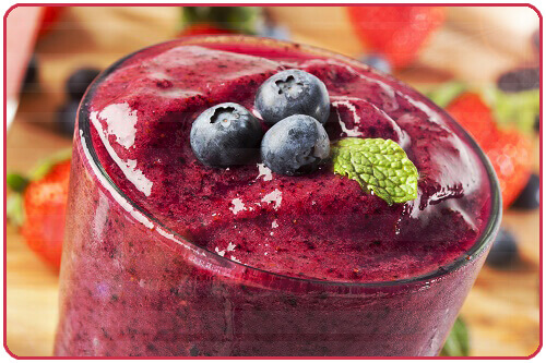Läcker smoothie gjord på bär