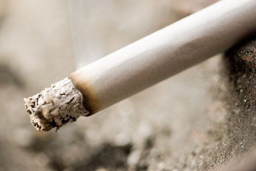 Undvik cigaretter om du har svårt att sova