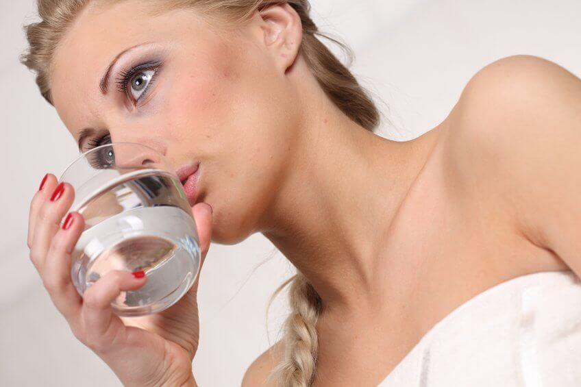 Dricker vatten