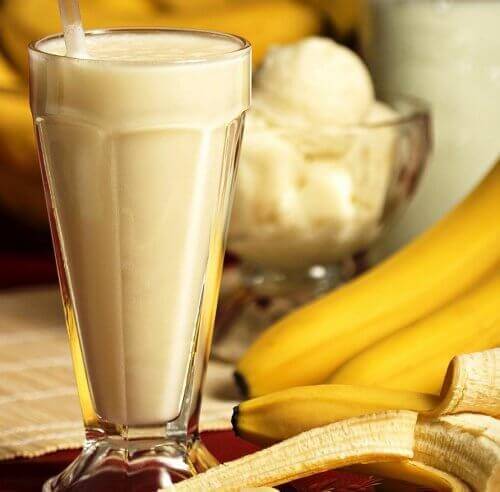 Gul banansmoothie