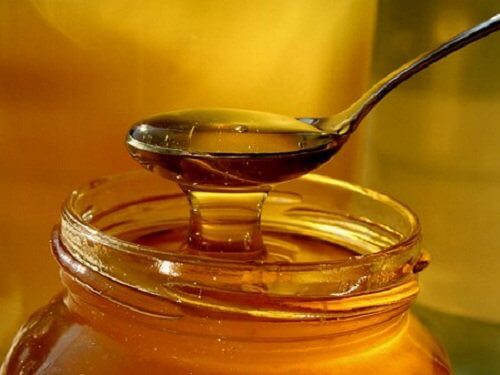 Använd honung för att bleka armhålorna