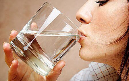 Drick mer vatten och minska uppsvälldhet