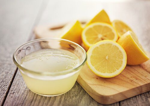 Pressad citronsaft