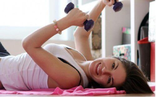 Träning med hantlar