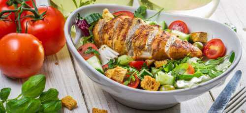 kycklingsallad som lunch