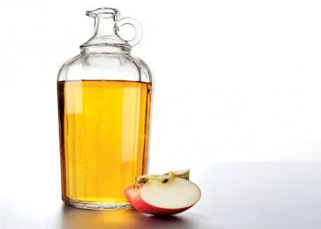 Vi berättar hur du kan gå ner i vikt med äppelcidervinäger