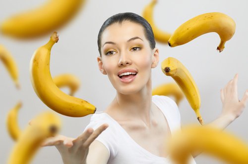 Kvinna med bananer