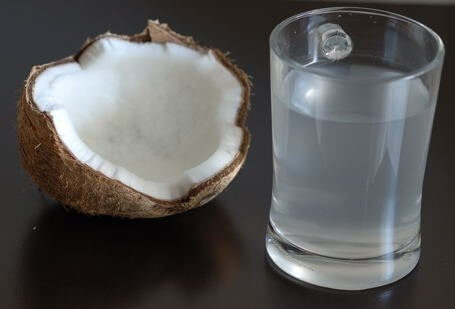 Din kropp och kokosnötsvatten