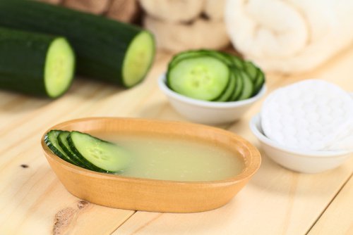 Bekämpa rynkor och slapp hud med gurka och aloe