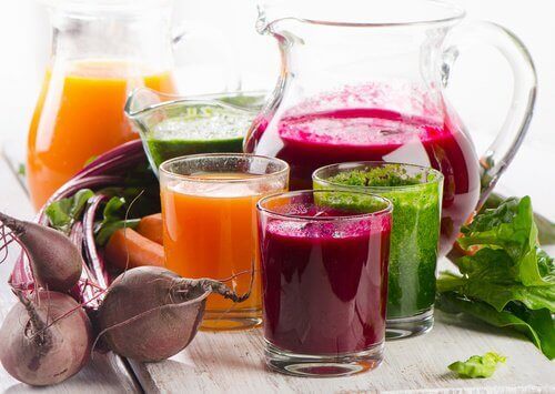 4 naturliga juicer som bleker hudfläckar