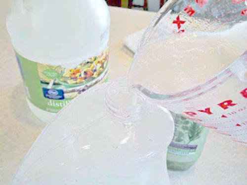 Så gör du ditt eget sköljmedel både naturligt och billigt