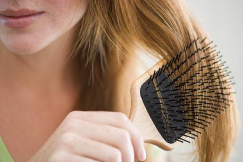Naturliga kurer du kan använda mot håravfall