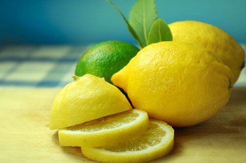 Citron i skivor
