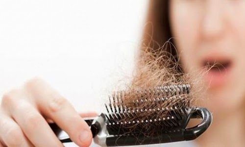 Råd och naturliga huskurer för att motverka håravfall