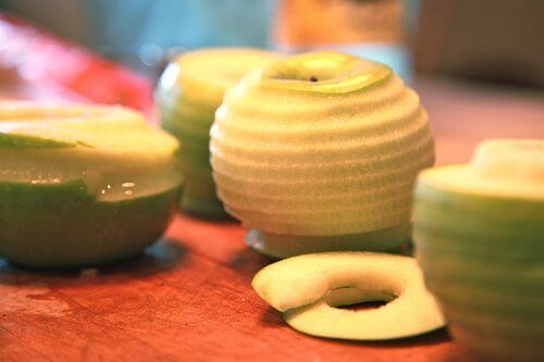 Skalat äpple