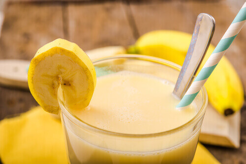 Banansmoothie för att övervinna trötthet