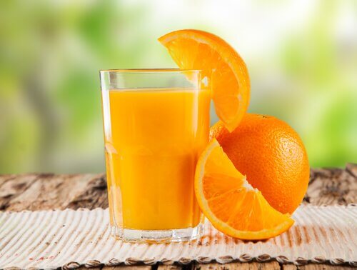 apelsinjuice i glas