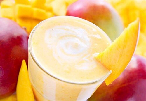 8 utsökta smoothies för att gå ner i vikt