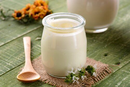 naturell-yoghurt