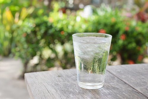 Drick vatten på fastande mage