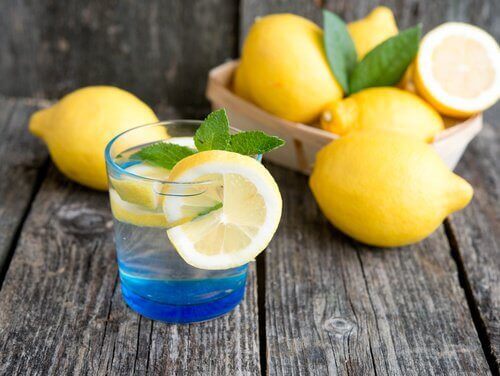 Citron med vatten