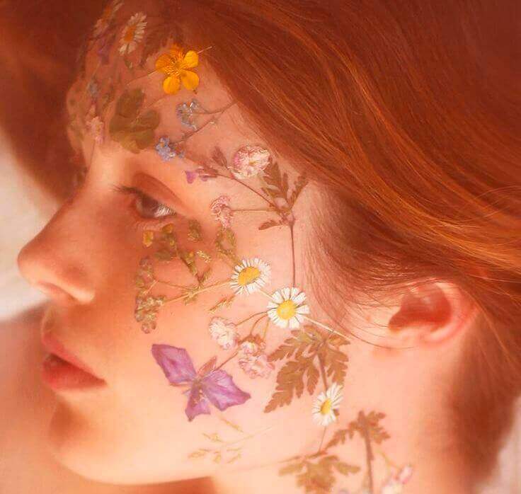 Blommor-på-ansikte