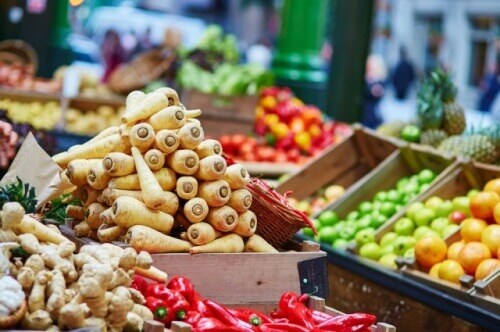 Frankrike förbjuder matsvinn i matbutiker
