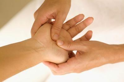 Handmassage för att få ny energi