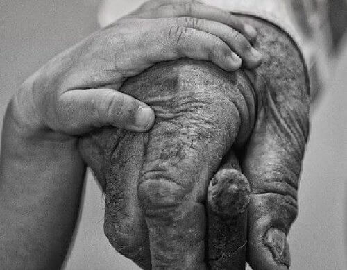 Farföräldrar har silver i huden och guld i hjärtat