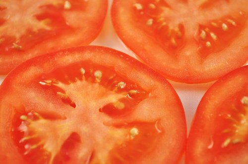 Minska uppkomsten av ådernät med tomater
