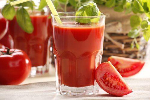 Tomatjuice är antioxidantisk och renande