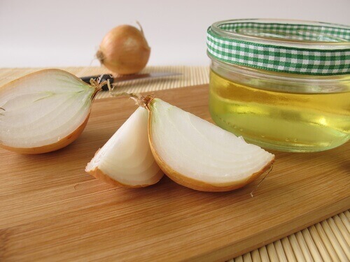 onion-juice-treatment-for-hair