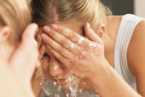 7 vanliga misstag många begår vid ansiktstvätt