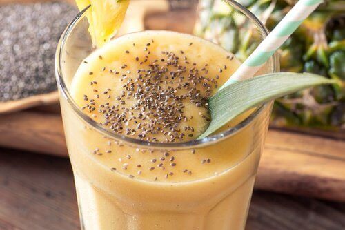 shake-med-ananas-och-chiafron