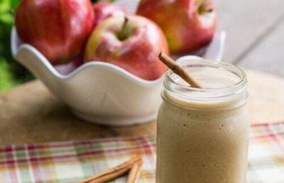4 spektakulära äppelsmoothies för plattare mage