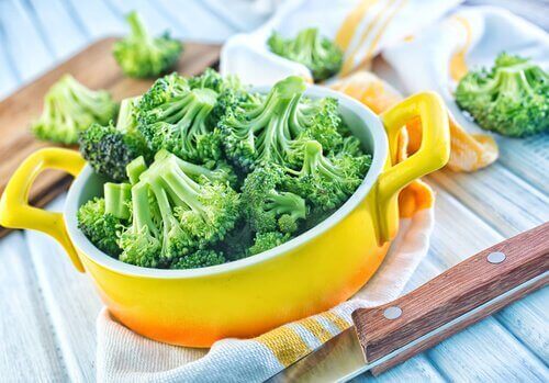 Ångkokt broccoli