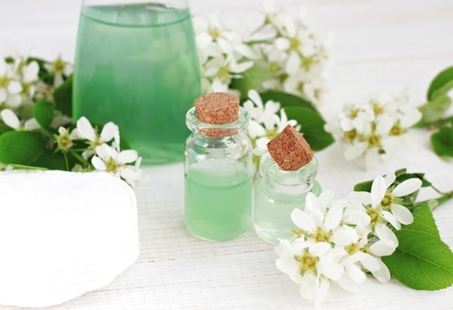 flaska-med-fuktgivande-olja