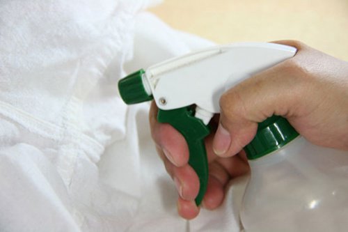 sprayflaska med alkohol