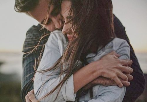 Kramar har många fördelar för din emotionella hälsa Kramar har många fördelar för din emotionella hälsa